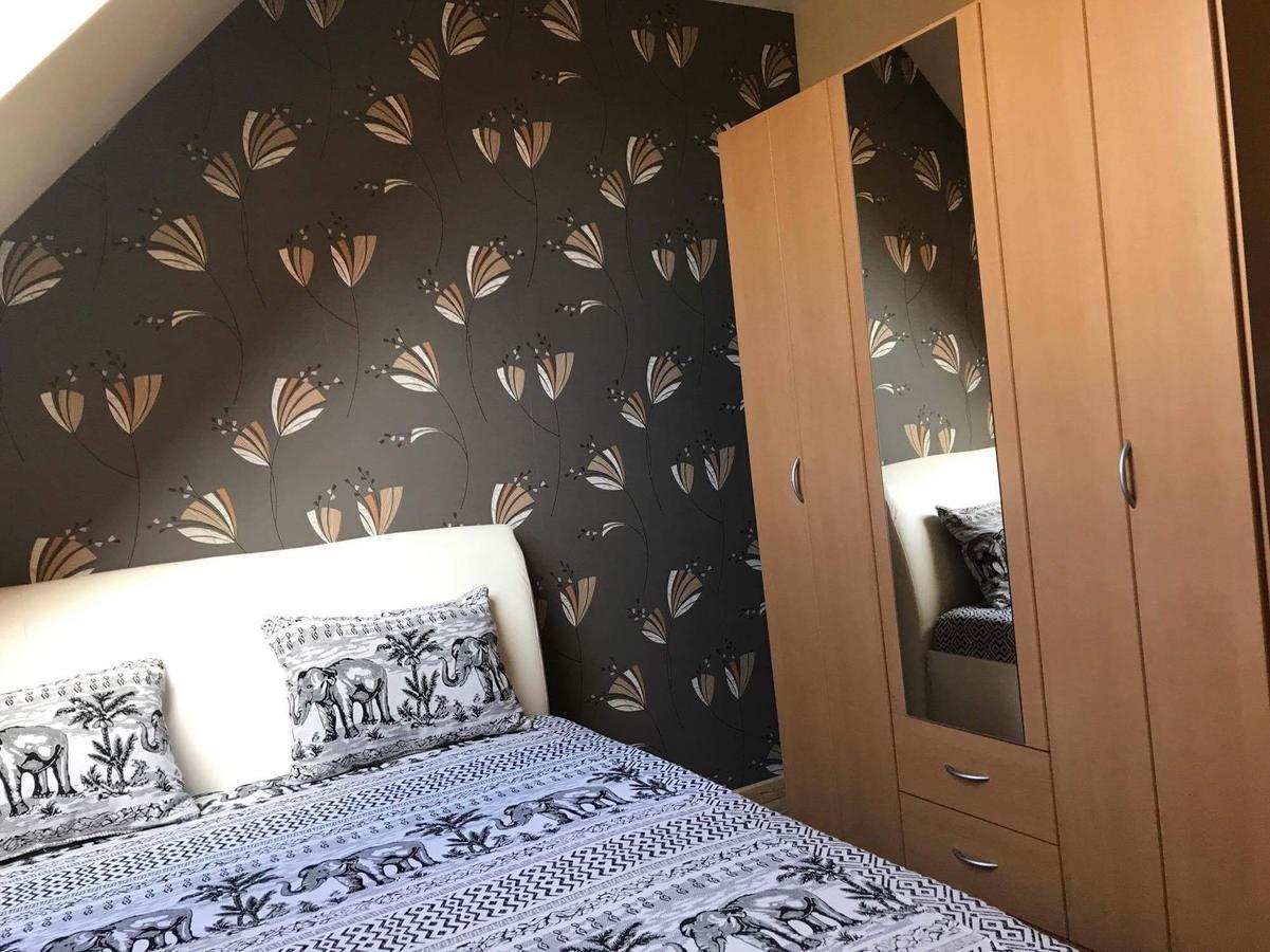 Tommy Apartman 2.0 Hajdúszoboszló Buitenkant foto