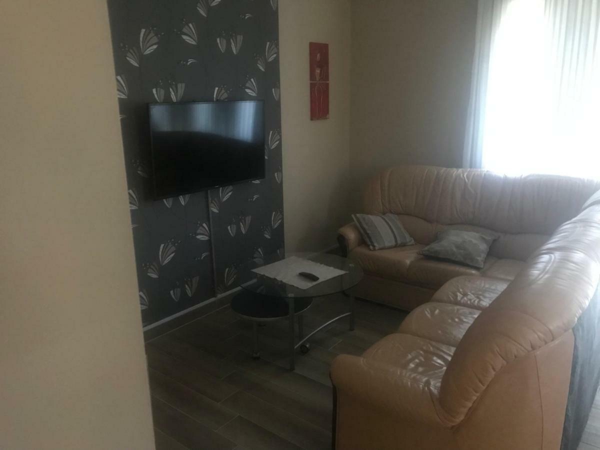 Tommy Apartman 2.0 Hajdúszoboszló Buitenkant foto
